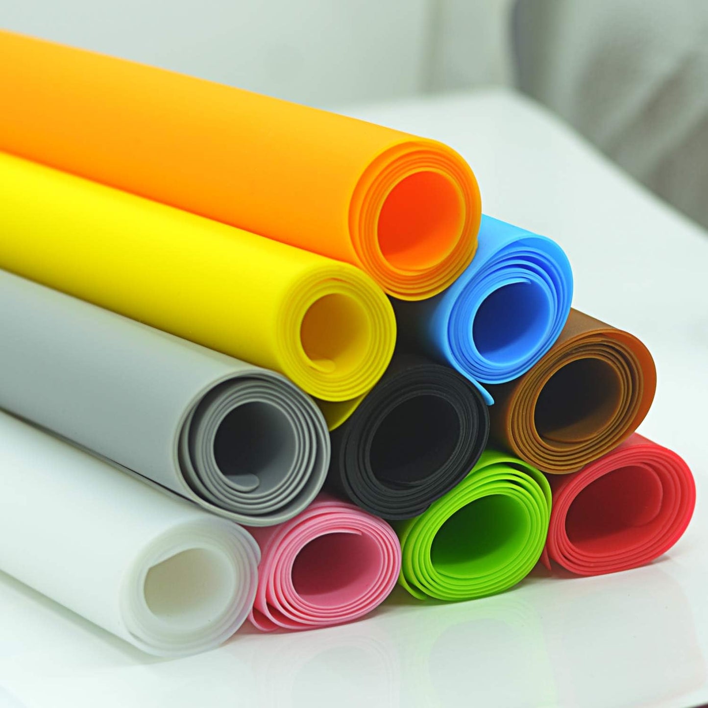 Silicone Placemats, Food-Grade Non-Slip Waterproof, Dining, Stain Resistant, Countertop Protector, Kitchen Counter Mat, Heat Resistant, Baking mat Dishwasher Safe (23.6"×15.7"-1pack, Red)