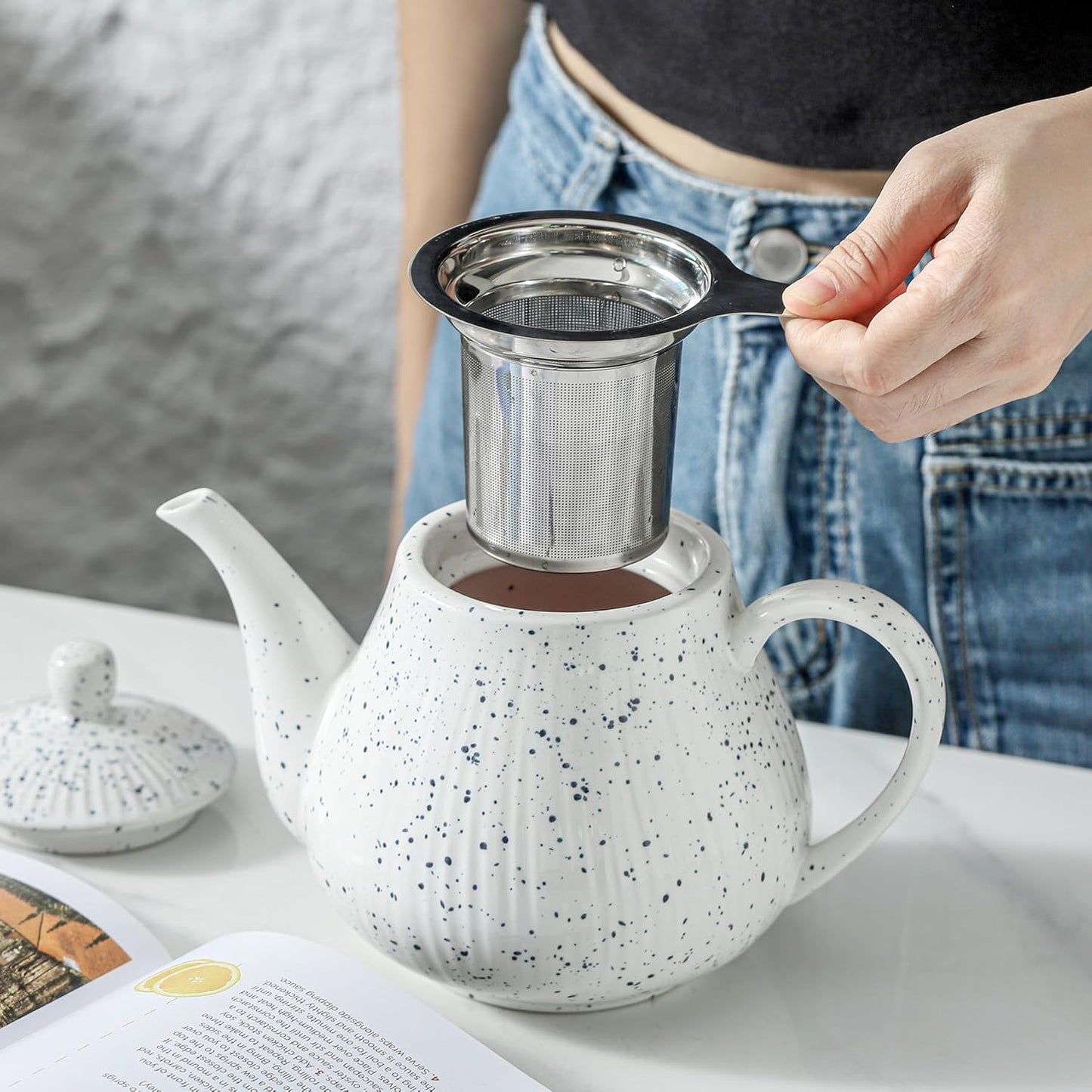 KOOV Ceramic Teapot with Infuser, 40 ounce Tea Pot with Infuser for Loose Tea, Large Enough For 6 Cups, Tea Pot with Tea Strainers, Splash Series (Splashed White)