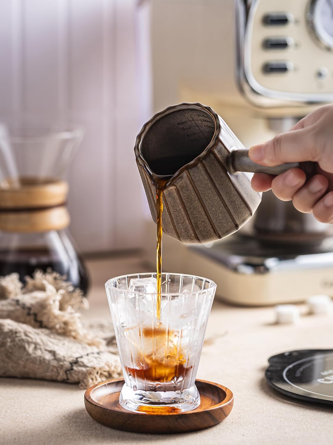 Espresso Cup, Ceramic Espresso Measuring Cup with Handle, Expresso Shots Cups with Spout, Espresso Accessories, 200ML/6 OZ, Dark Agate Red