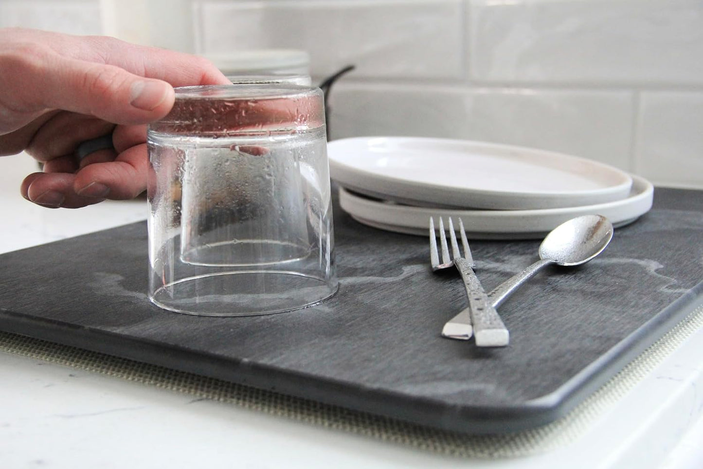 Large Stone Drying Mat for Kitchen Counter, Water Absorbing Stone, Quick Dry Stone Mat Kitchen, Diatomaceous Earth Dish Drying Mat (17.7 x 13.8 Inch Black Marble Drying Mat)