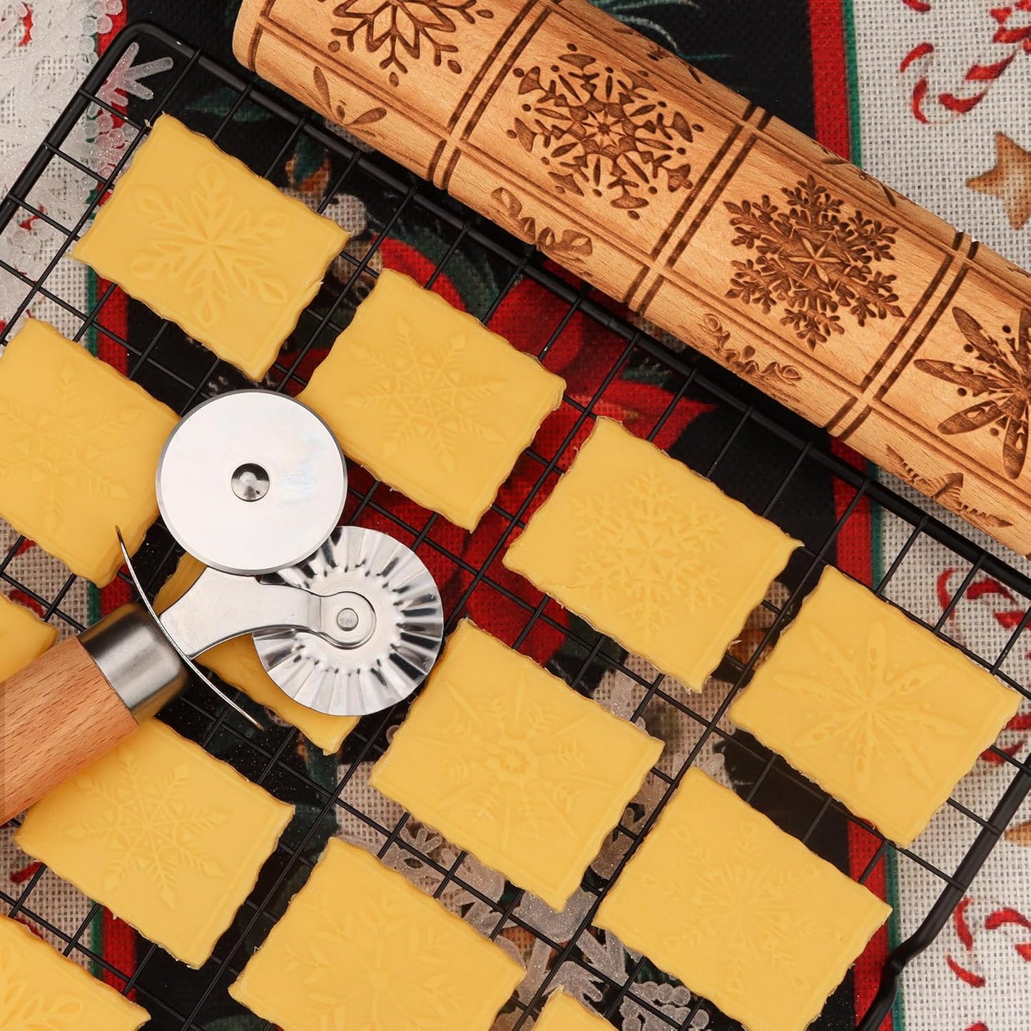 17" Premium Wood Rolling Pin with Snowflake Embossed Designs | 3mm Deep Springerle Cookie Molds | Christmas Rolling Pin & Baking Gifts for Women | Includes 3-in-1 Cleaning Brush