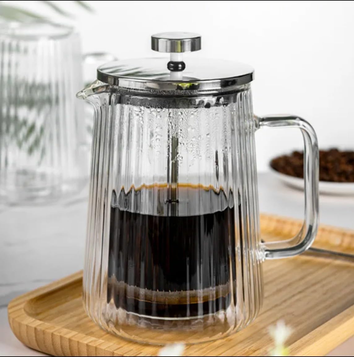 French Press Coffee Maker – 650ml (22oz) | Double-Wall Borosilicate Glass - Makes 4–5 Cups (1Cup = 4oz or 118ml) | Ribbed Manual Brewer with Stainless Steel Mesh Filter for Coffee & Tea