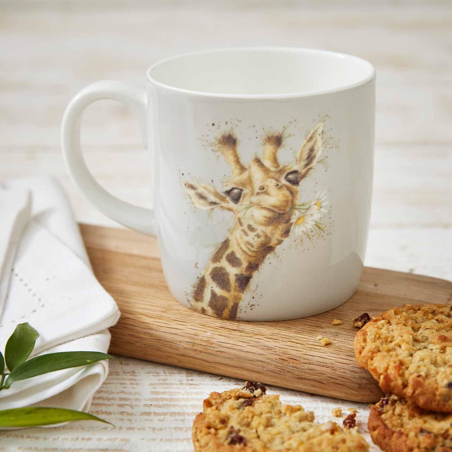 Royal Worcester Wrendale Designs 14 oz Mug, Lofty with Giraffe Illustration - Floral Animal Mug for Cottagecore Kitchens - Microwave, Dishwasher, Freezer Safe Fine Bone China Drinkware