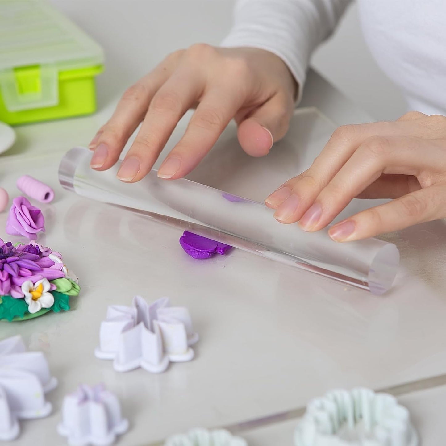 HARFINGTON Acrylic Clay Roller 6 Inch x 1 Inch Solid Non-Stick Plastic Round Tube Roller Polymer Clay Rod Fondant Rolling Pin for Shaping, Sculpting, Modeling DIY Crafts, Yellow