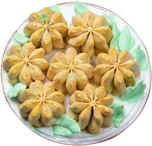 Restaurantware-Russian Piping Tip, 1 Flower Cake Decor Piping Tip - #7, Corrosion-Resistant, Stainless Steel Decorating Tip For Frosting, Dishwashable, Decorate Cupcakes, Cakes, or Cookies