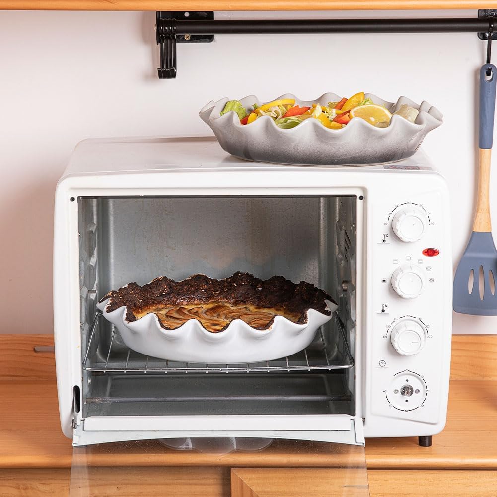 Sweejar Ceramic 11.5 Inches Pie Pan for Baking, Deep and Fluted Porcelain Round Pie Dish, Non-Stick Pie Plate for Pumpkin Pie, Apple Pie, Pie Pots with Morden Farmhouse Design(Red)