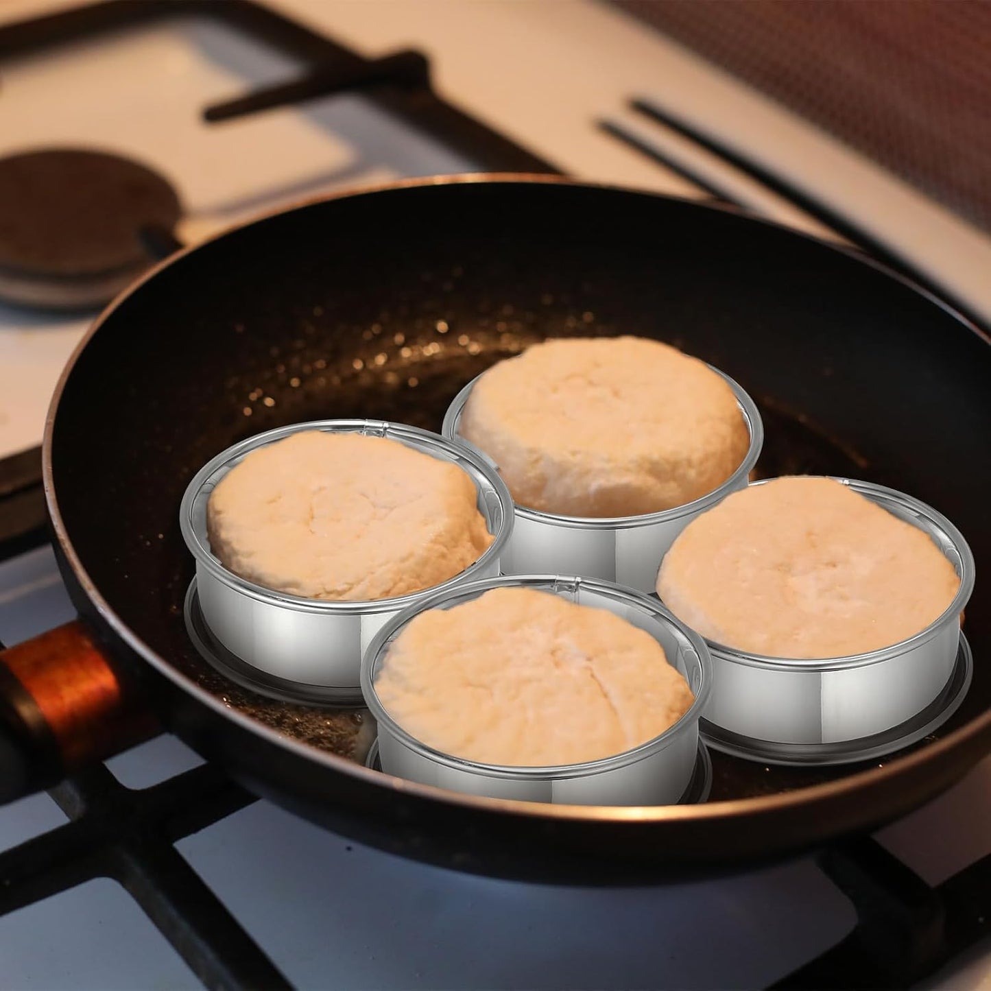 HARFINGTON 6pcs Crumpet Rings 3.15" Nonstick Round Cake Ring Stainless Steel Double Rolled English Pastry Rings for Kitchen Baking Crumpet Dessert, Black