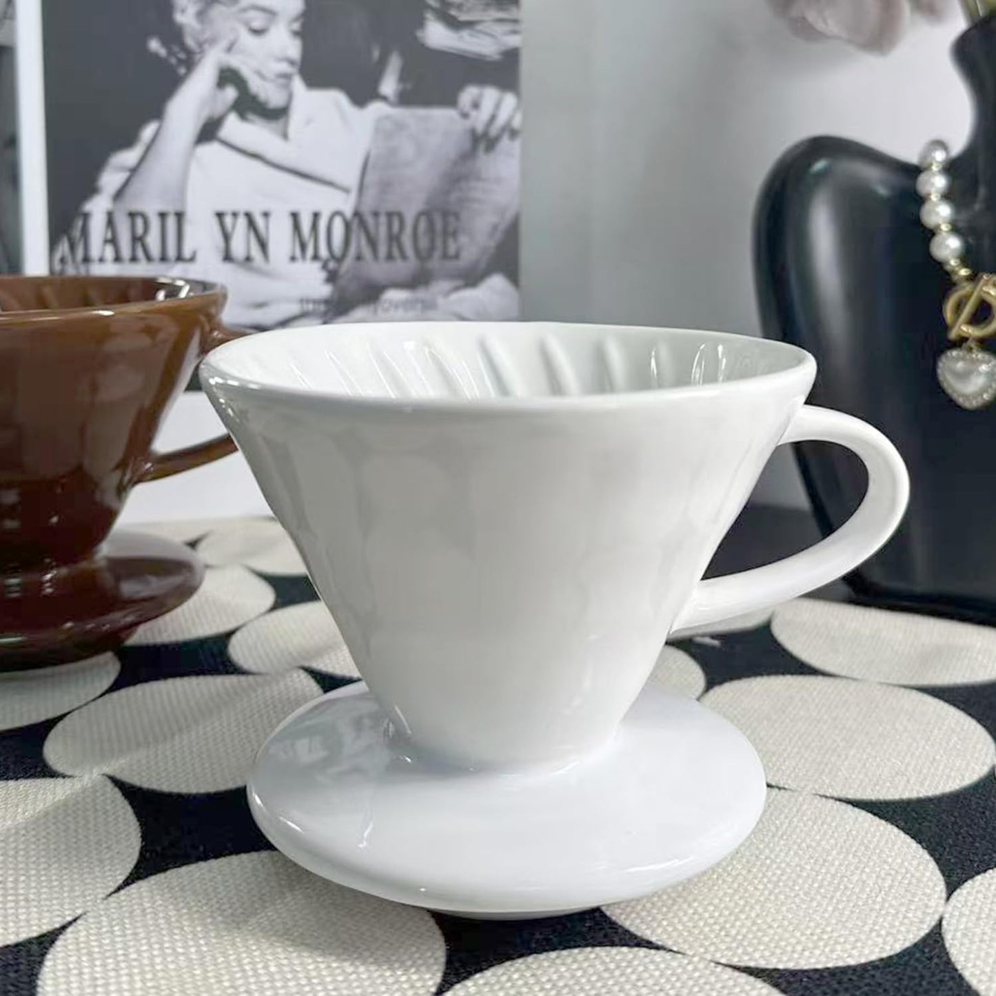 Pour Over Coffee Maker, Single Cup Coffee Dripper, Manual Porcelain Slow Brewing Accessories for Travel, Camping, Office, Home, Cafe, Coffee Gifts (White, Large,2-4Cups)