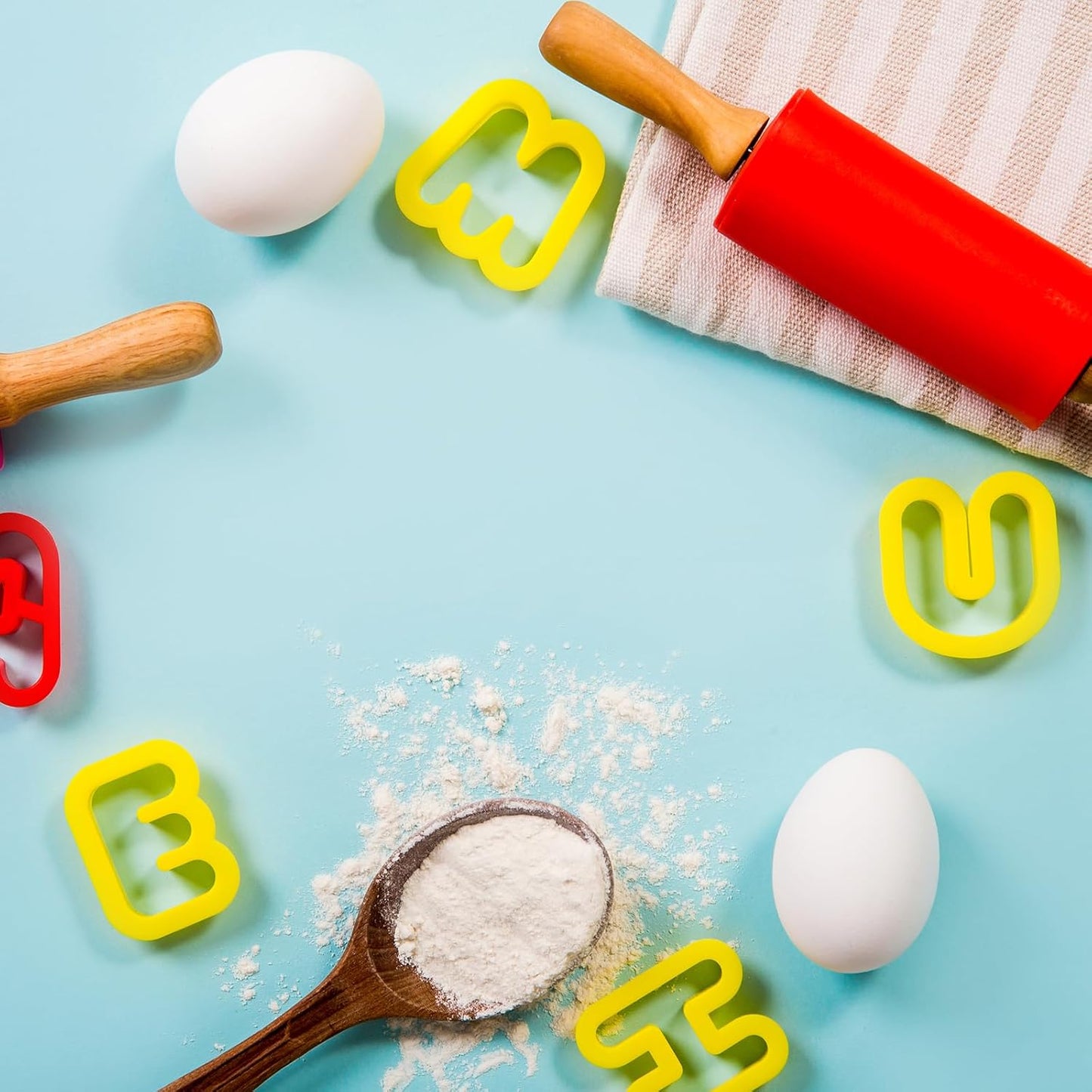 HARFINGTON Silicone Rolling Pins for Baking 16.93 Inch Non-Stick Silicone Surface Wooden Handle Rolling Pin Small Roller Playdough Rolling Pins for Fondant Kitchen Dough Pizza, Brown