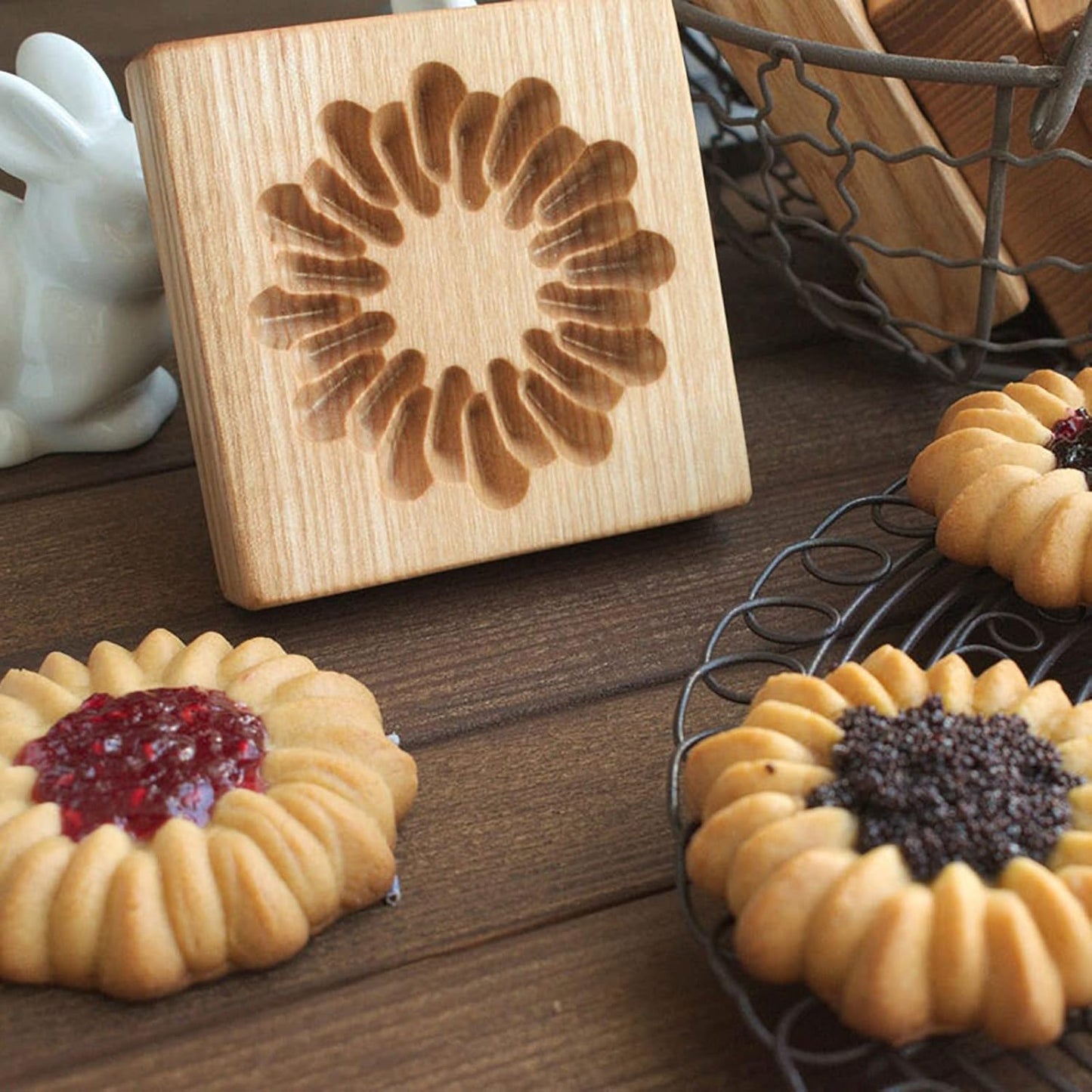 Wooden Cookie Biscuit Mold, 3D Baking Mold, Embossing Craft Decorating Baking Tool, Suitable for Halloween Thanksgiving Christmas Kitchen DIY (Cookies-B-2PCS)