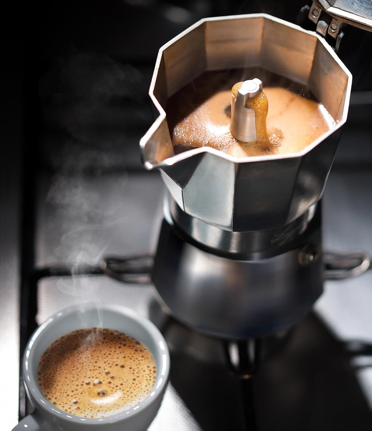 AGOGO Milano Moka pot, Stovetop Espresso maker, Greca Coffee Maker, Stovetop coffee maker and espresso maker percolator With Paper Filter 6 Cup Original Silver