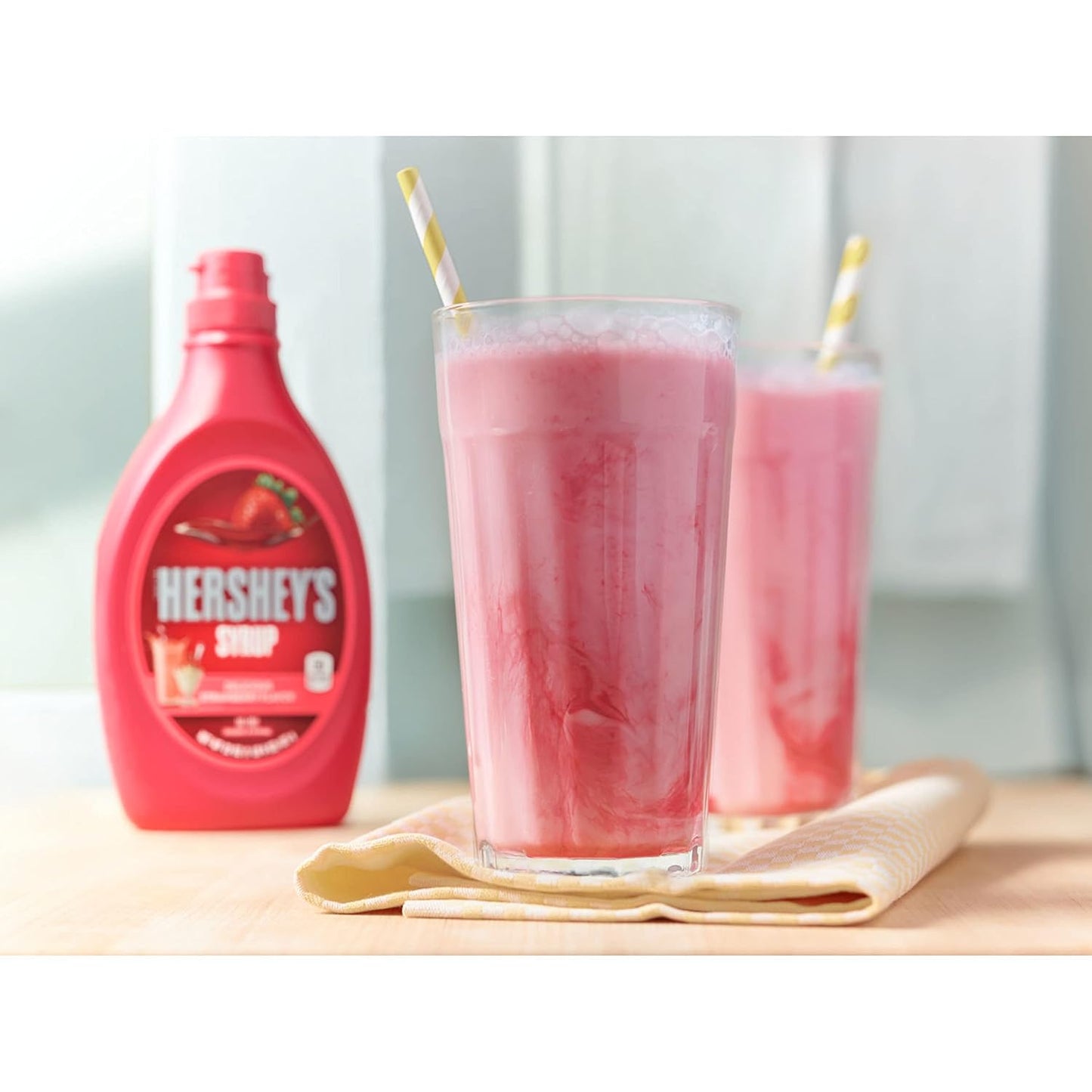 HERSHEY'S Strawberry Flavored Syrup Bottle, 22 oz