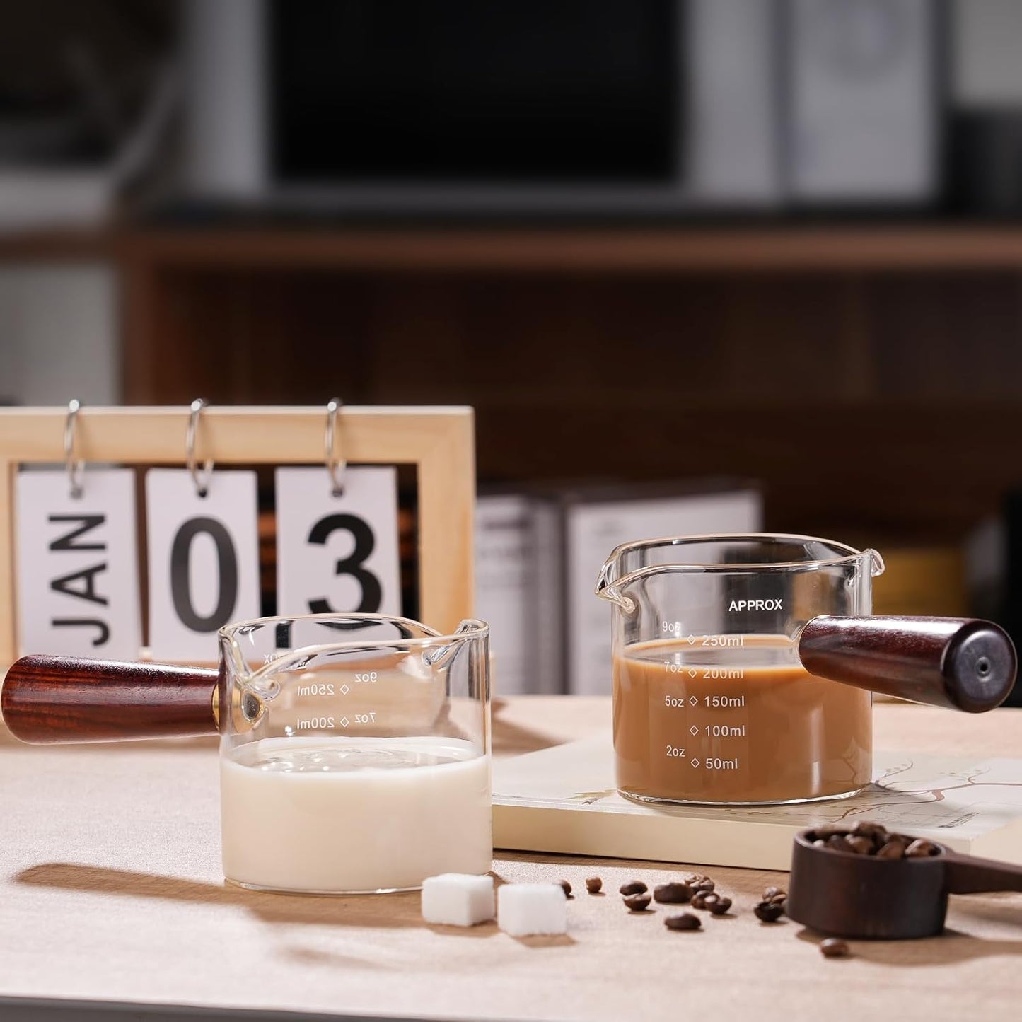 250ML/8.5OZ Measuring Cup Espresso Shot Glasses Double Spouts Large Coffee Cup with Wood Handle Triple Pitcher Milk Cup Parts Clear Glass By BCnmviku (250ml-1pack)