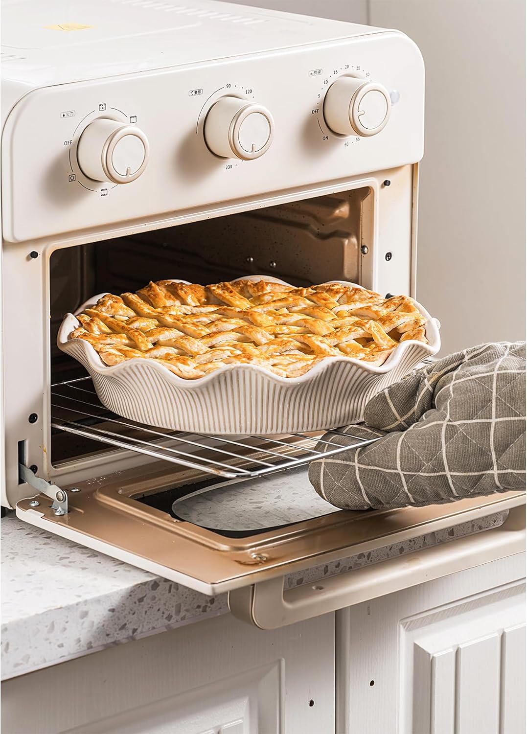 Ceramic Deep Pie Pan for Baking, 11 inch Porcelain Pie Dish for Apple Pie, Oven & Dishwasher Safe, Farmhouse Decor, 48 Ounce Deep Plate for Kitchen, Non-Stick Pie Pans,Off-White