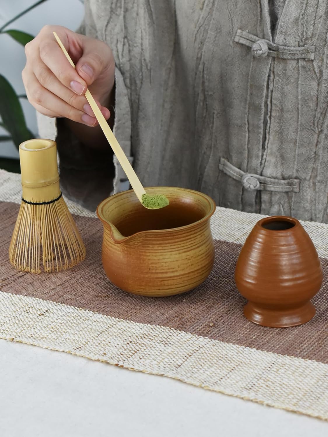 Artcome Matcha Tea Set – 4 Piece Japanese Ceremonial Kit with 9oz Ceramic Bowl with Spout, Bamboo Whisk, Scoop, Whisk Holder & Tea Manual – Traditional Matcha Starter Kit for Daily Use