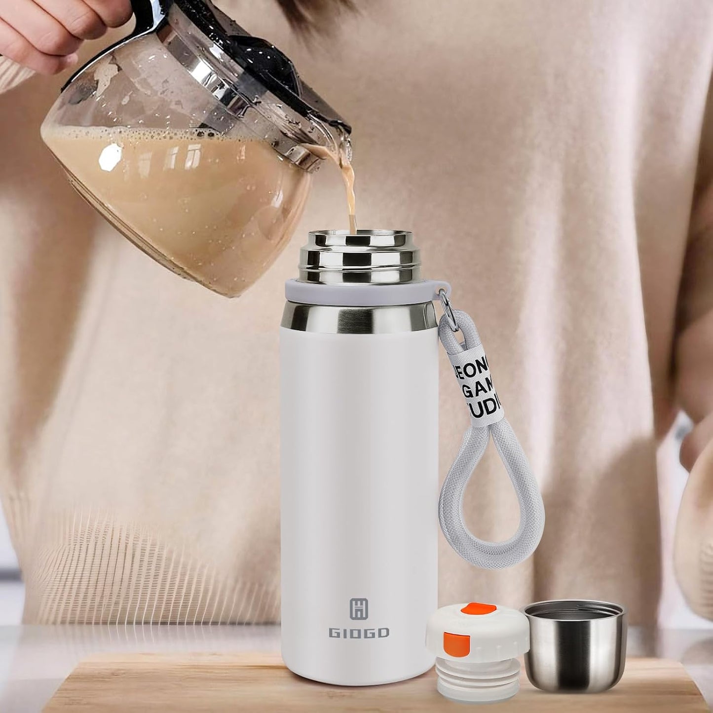 Stainless Steel thermo Bottles with cup 700ml/23.7oz Vacuum Insulated Bottle for hot and cold coffee drink water thermo flask with cup.(White,700ml)