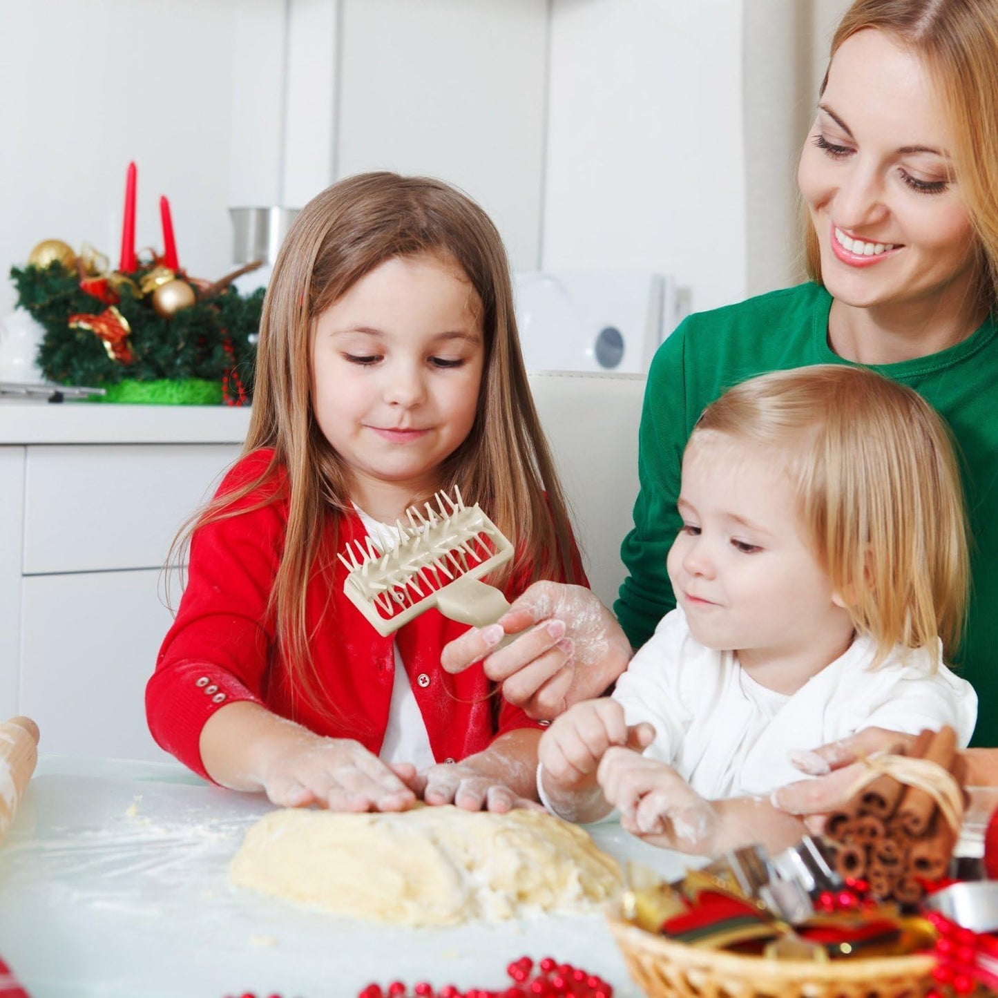 Orblue Pizza Dough Docker, Pizza Roller with Spikes, Pizza Docking Tool for Home & Commercial Kitchen - Pizza Oven Accessories that Prevent Dough from Blistering