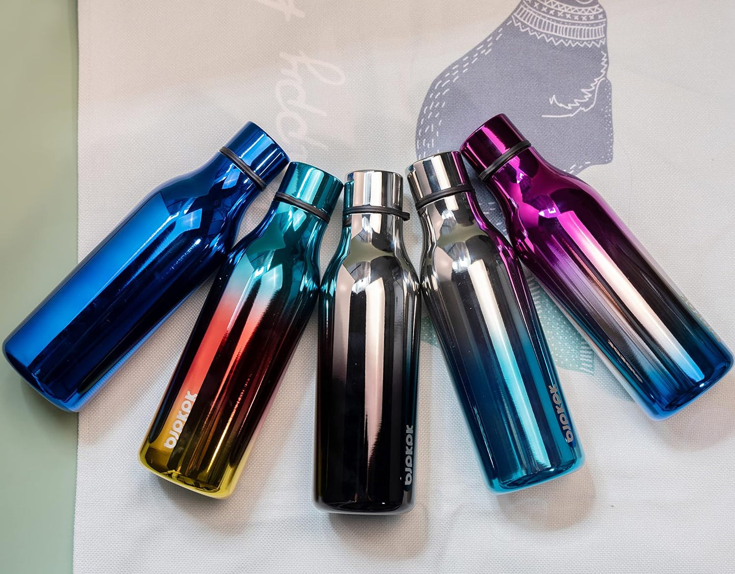 BJPKPK Insulated Water Bottles, 18 oz Stainless Steel Metal Water Bottle with Strap, BPA Free Leak Proof Thermos, Mugs, Flasks, Reusable Water Bottle for Sports & Travel, Wonderland