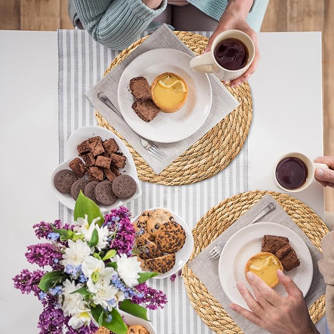 Defined Deco Woven Placemats Set of 4,13" Round Rattan Placemats,Natural Hand-Woven Water Hyacinth Placemats,Farmhouse Weave Place Mats,Rustic Braided Wicker Table Mats for Dining Table,Home,Wedding.