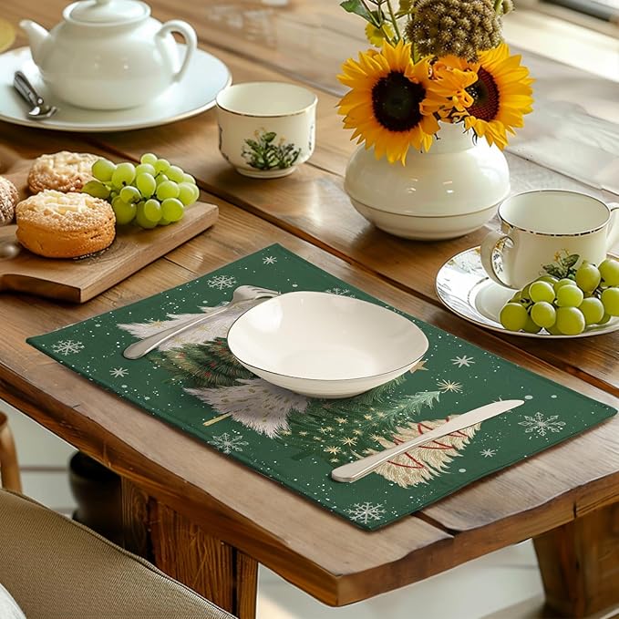 Green Christmas Tree Placemats Set of 4, 12x18 Inch Xmas Trees Snowflakes Winter Holiday Place Mats Seasonal Washable Linen Table Mats for Indoor Outdoor Kitchen Dining Party Décor