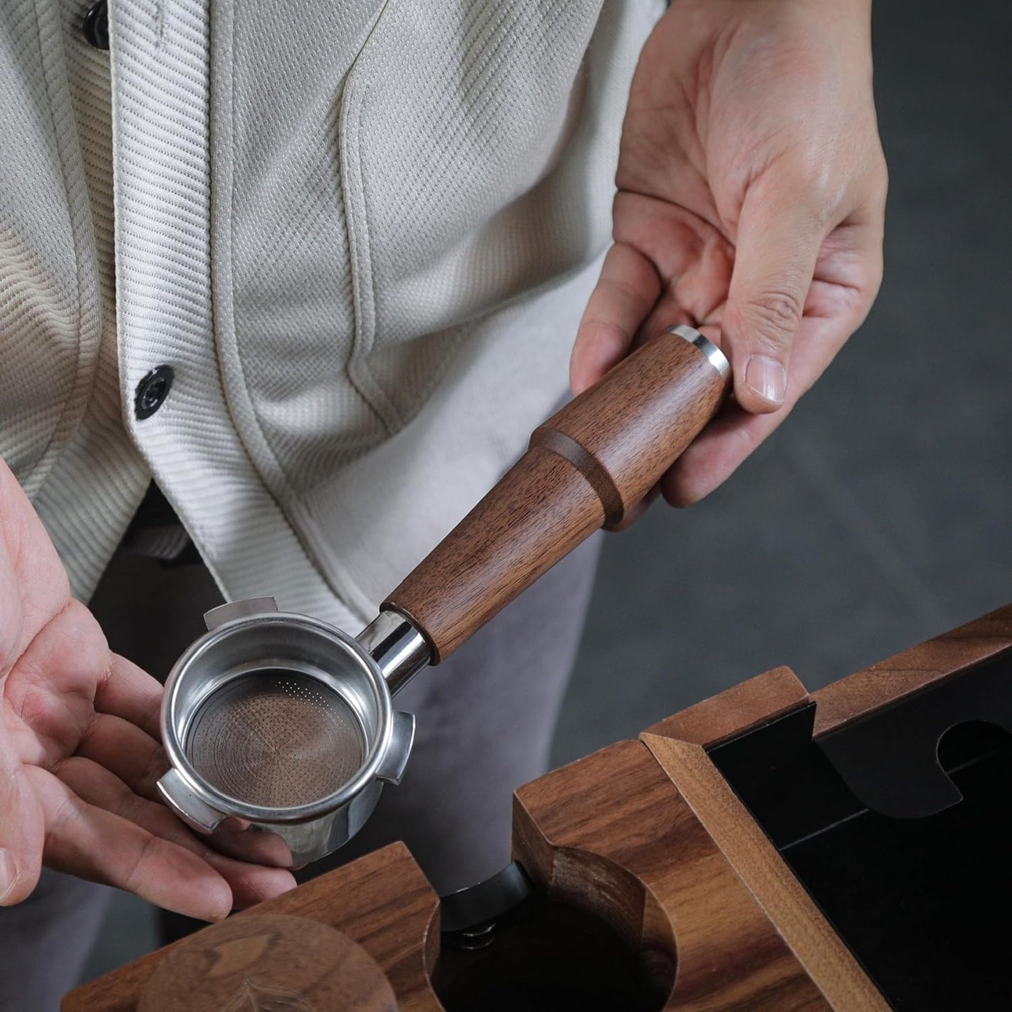 Walnut Naked Portafilter 54mm for Breville Barista Express, Pro, Touch, Bambino Plus | Premium Bottomless Portafilter | Fits BES870XL, BES878, BES880 | Includes 18–21g Filter Basket