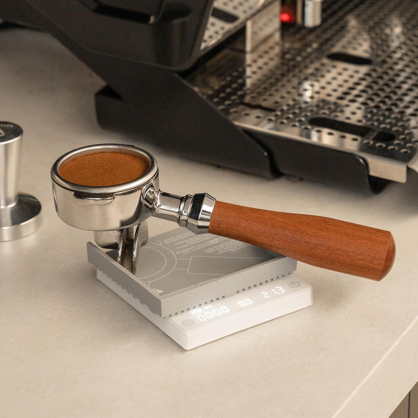 TIMEMORE Basic Mini Coffee Scale, Multifunction Electronic Espresso Scale, Weigh Digital Drip Cone Scale with Timer, Ultra Thin and LightMini Digital Food Kitchen Scale for Baking, Cooking - White