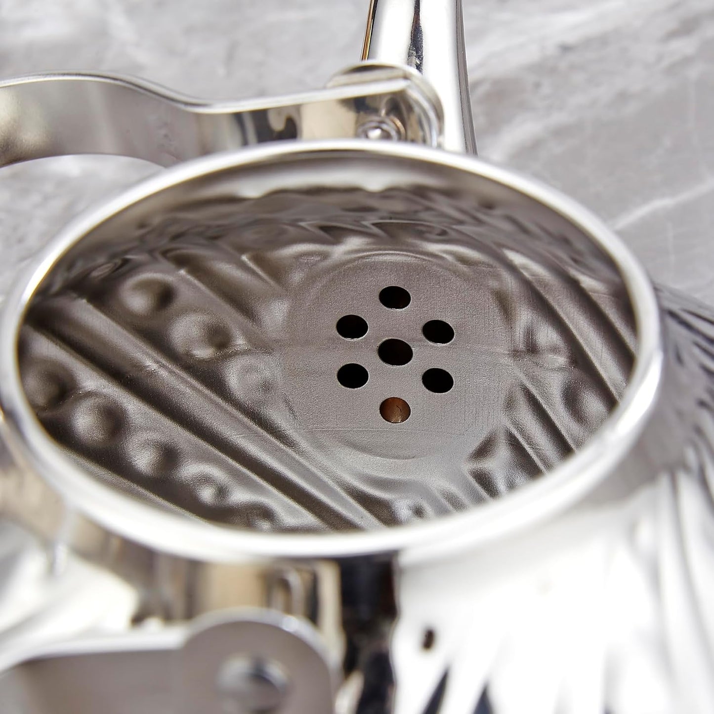 SANQIAHOME 2000ml stainless steel antique style teapot,with Infuser, thickened boiling kettle, lifting handle,Silver