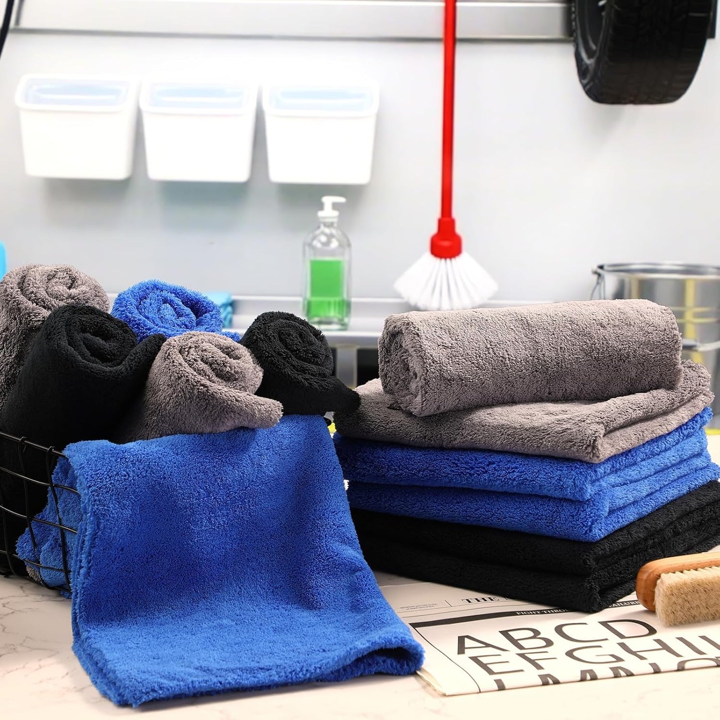 Shimeyao 30 Pcs Edgeless Microfiber Plush Towels for Cars Detailing Drying Wash Polishing Absorbent Cleaning Cloths, 500 GSM, 16 x 16 Inch(16 x 16 Inch,Navy Blue, Gray, Black,30 Pcs)