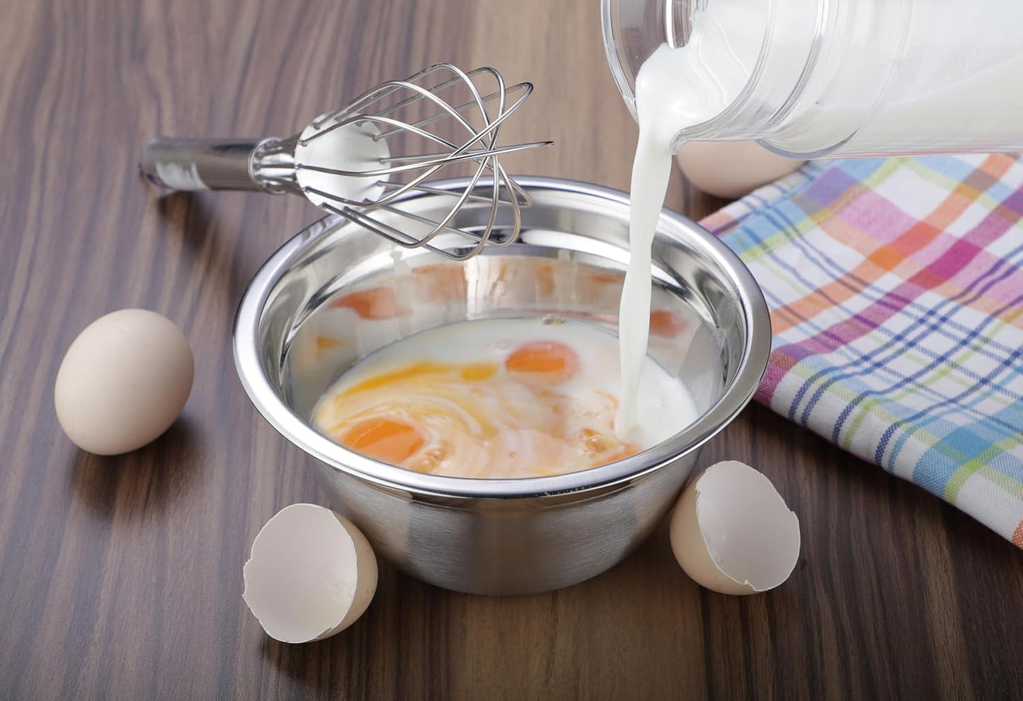 AVADOR Premium Stainless Steel Mixing Bowls, Set of 4 Stainless Steel Mixing Bowl Set, Easy To Clean, Space Saving, Great for Cooking, Baking, Prepping 0.74qt 1.4qt 3qt 5qt (4 pc German Mixing Bowl)