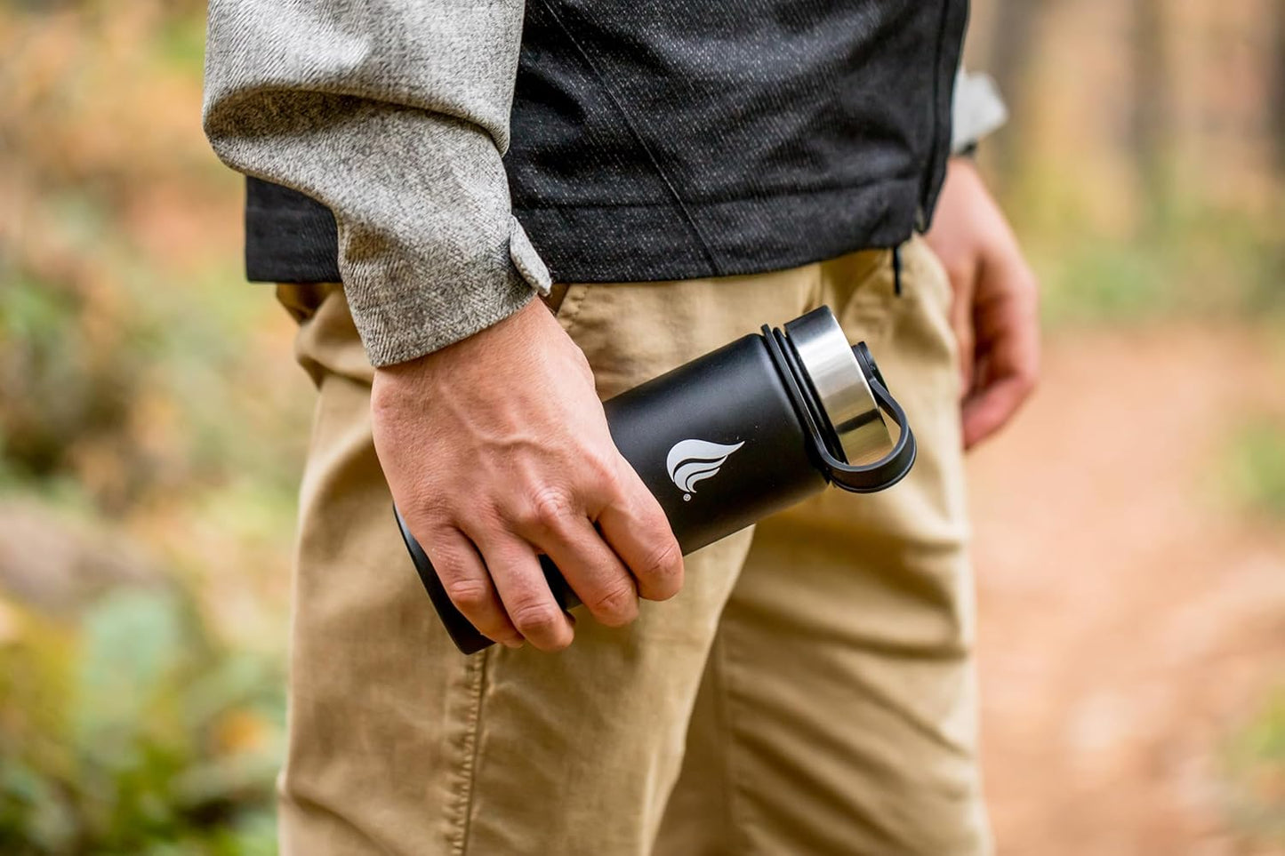 HYDRO CELL Stainless Steel Insulated Water Bottle with Straw - For Cold & Hot Drinks - Metal Vacuum Flask with Screw Cap and Modern Leakproof Sport Thermos for Adults (Black 18oz)