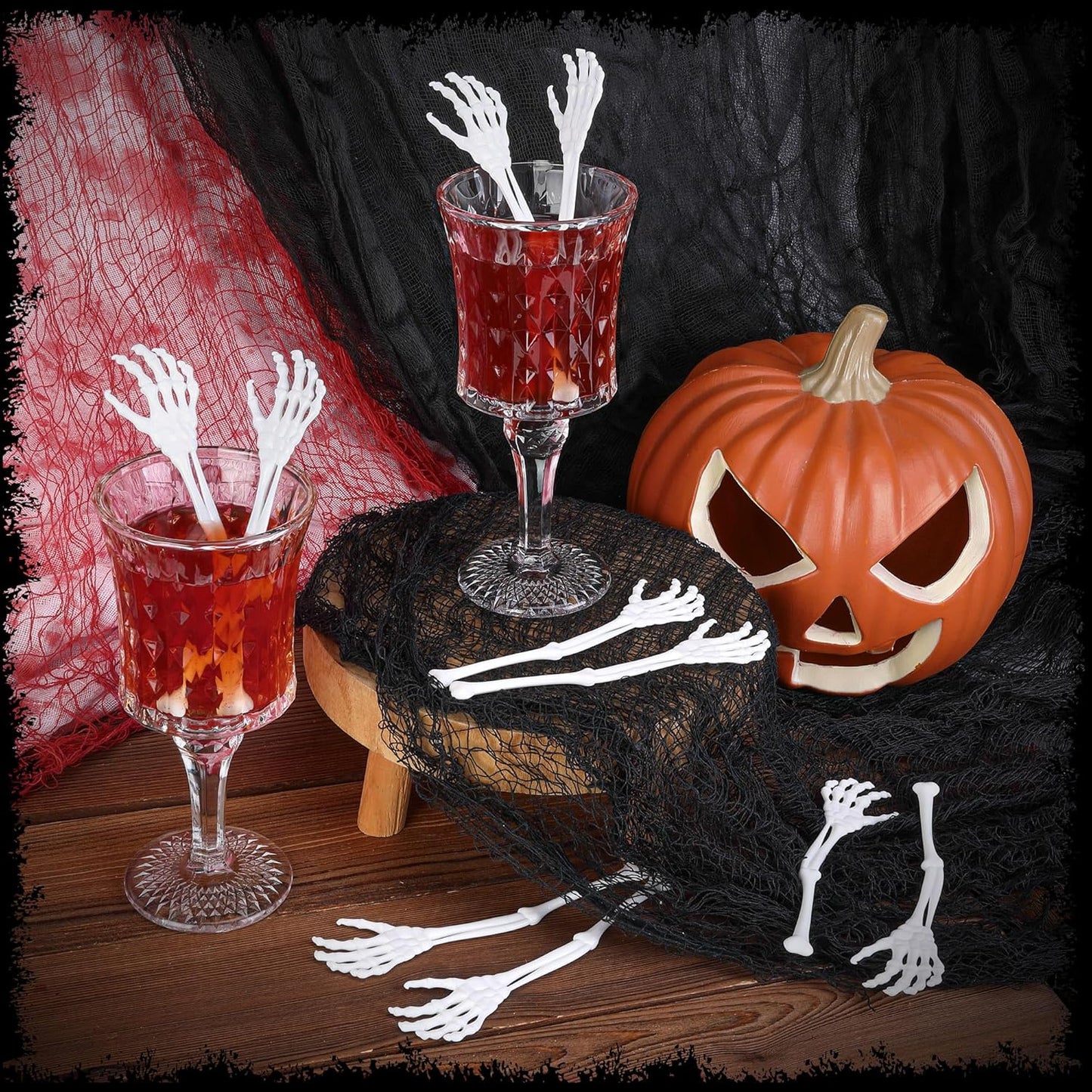 RunNico 50 Pcs 5.9''x1.5'' Halloween Skeleton Cocktail Stirrers, Reusable Skeleton Hand Swizzle Sticks, Halloween Plastic Drink Stirrer for Home Bar Horror Party Table Decorations Photo Props
