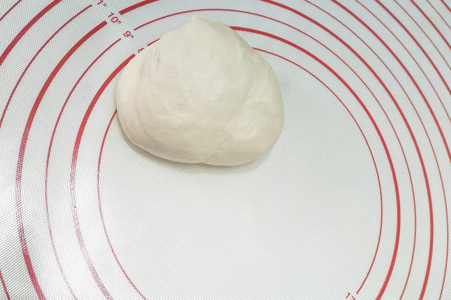 Yansumi silicone pastry non stick baking mat with measurement fondant mat with three sizes for silicone baking mat, counter mat, dough rolling mat,fondant/pie crust mat. (XXL, 32"L x 24"W,Red)