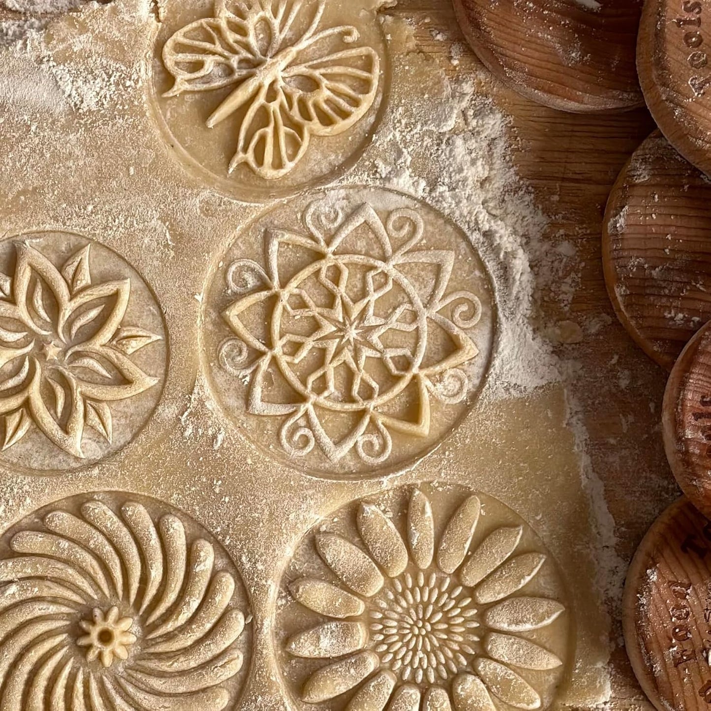 Wood Cookie Stamp, 2.5 Inch (Holiday Star CS-051)