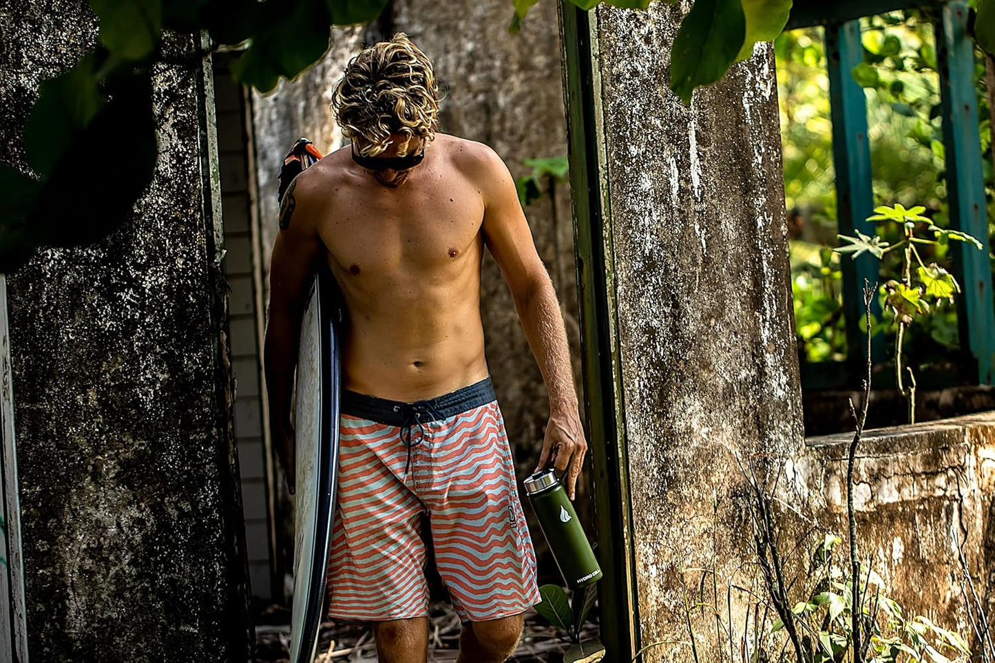 HYDRO CELL Stainless Steel Insulated Water Bottle with Straw - For Cold & Hot Drinks - Metal Vacuum Flask with Screw Cap and Modern Leakproof Sport Thermos for Adults (Army 18oz)